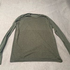Lululemon metal vent tech long sleeve